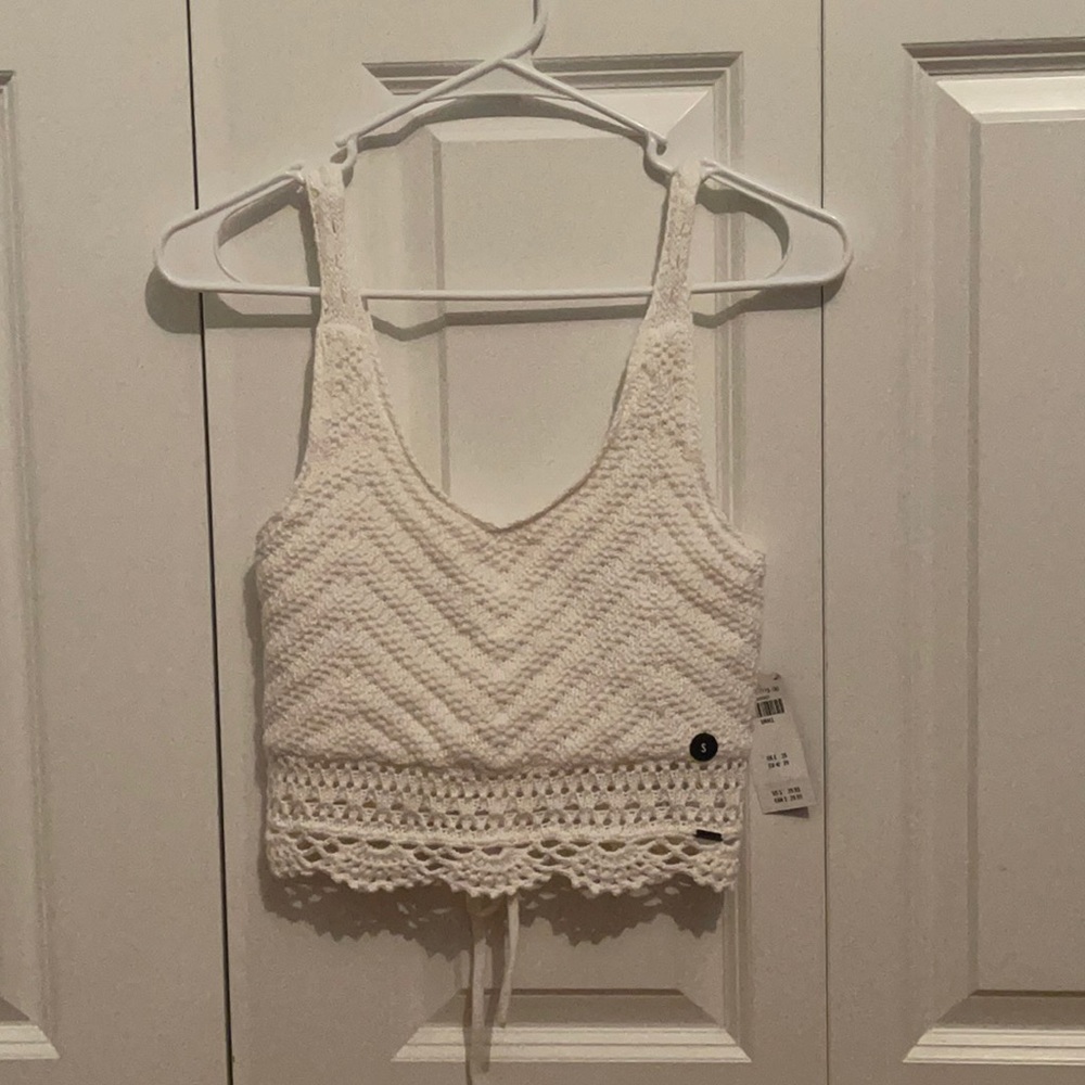 knitted hollister tank top